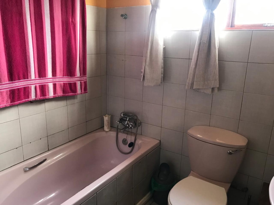 4 Bedroom Property for Sale in Christmas Rock Eastern Cape